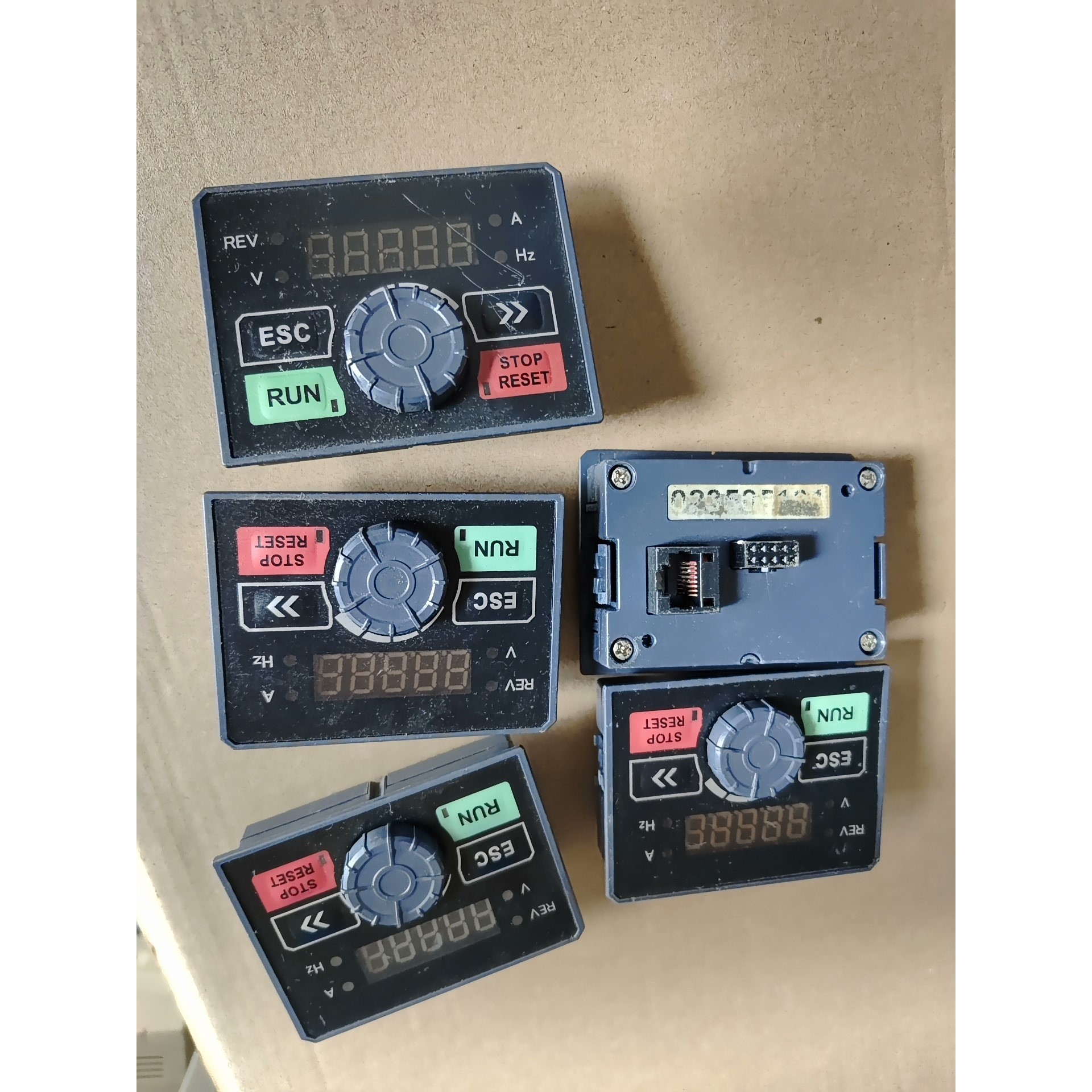 正弦变频器面板.EM730.拆机功能包好.成色如图.1-97