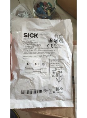 西克传感器WFM30-40P121两个,货号6037823,