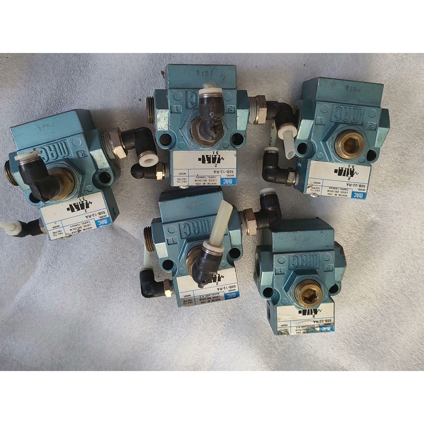 闲置二手小金井KOGANEI气缸BDA6X30/BDA6-3