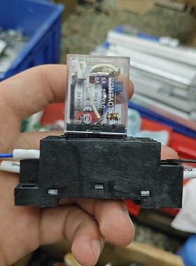 台湾SYF-08A继电器带底座!全新拆机,5A 24VDC规