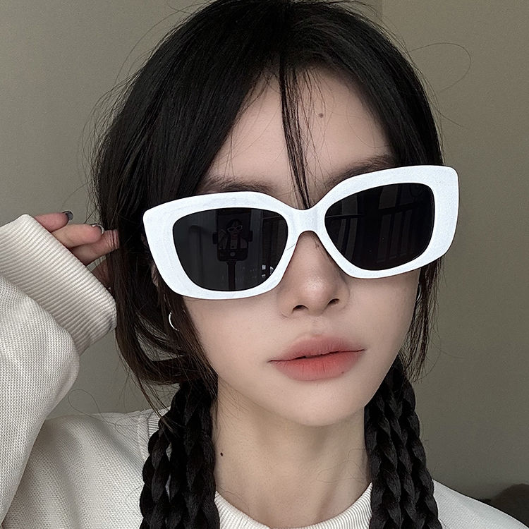 复古多边形白色墨镜女士防紫外线2024年新款高级感配近视太阳眼镜
