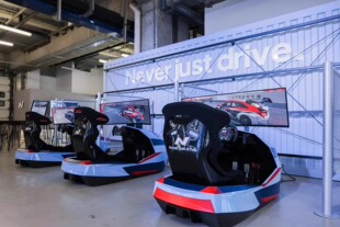 “晓”一体化赛车模拟器座舱多段可调式支架座椅moza速魔fanatec