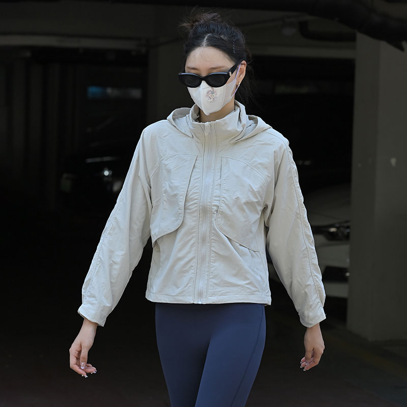 Beemen防风防雨百搭立领运动外套