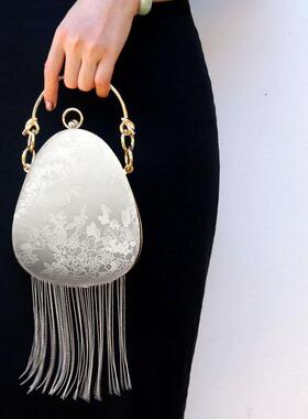 KK9_原创设计复古迷你水滴口金单肩斜挎婚包国风手提包古典女包邮