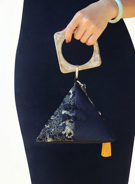 kk9_原创设计新款小众包百搭单肩斜挎包时尚手提包粽子迷你女包邮