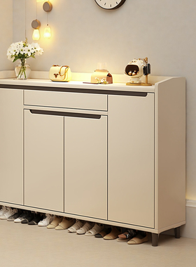 奶油风鞋柜白色2025新款家用门口入户靠墙收纳柜实木简约高级感