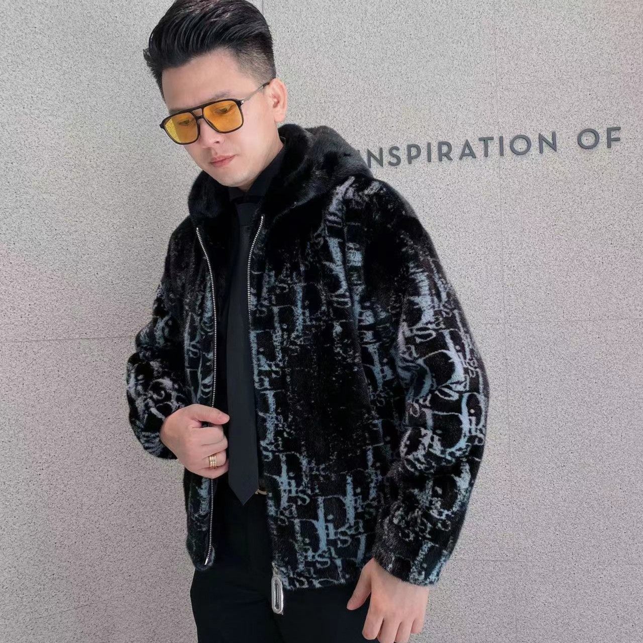 进口水貂小众设计走秀款时尚轻奢男装潮流个性男士外套 渐变印花