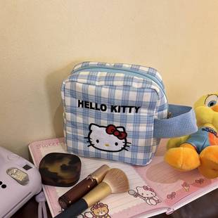 可爱KT猫化妆包随身可携式外出手提拍立得收纳包姨妈巾杂物小包包