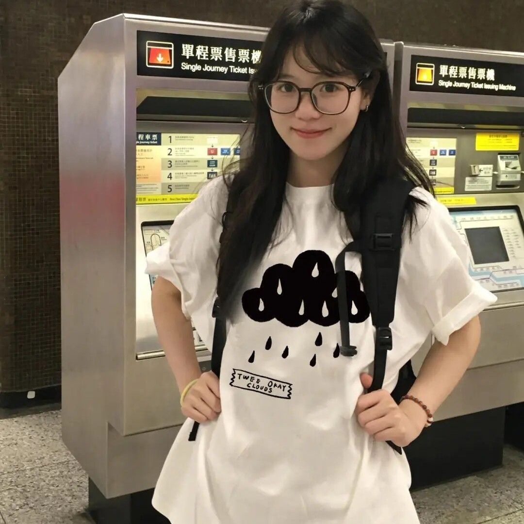 丽恋歌乌云小雨印花重磅短袖t恤男女夏季新款别致半袖棉质上衣潮 - 实物图