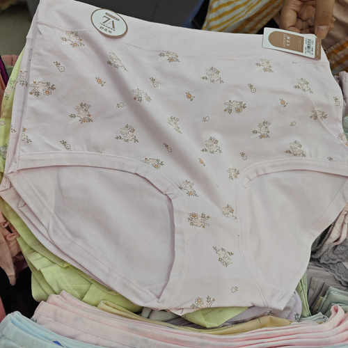 柔感棉大码包臀女士内裤戈霓薇
