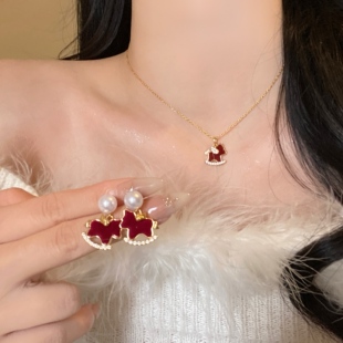 「马上暴富」新年红色滴釉耳环女轻奢珍珠镶钻耳饰高级感