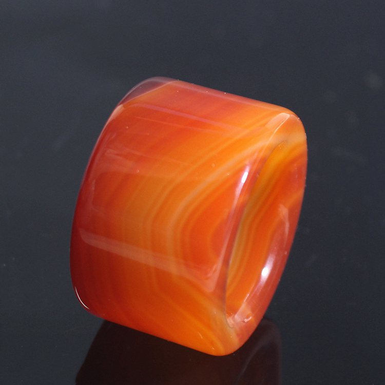 天然缠丝红玛瑙大号扳指