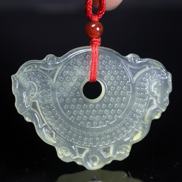 天然冰种岫玉仿古双龙玉璧