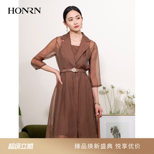 HONRN/红人西装领系带收腰连衣裙