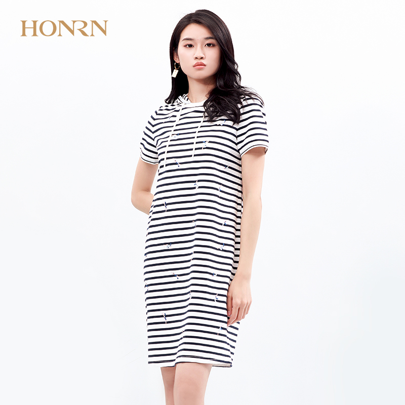 HONRN/红人休闲蓝白条纹修身显瘦短袖中长款连帽t恤连衣裙女夏季