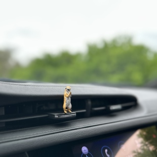 治愈系汽車中控臺擺件可愛卡通合掌祈禱公仔模型裝 飾車內 包郵