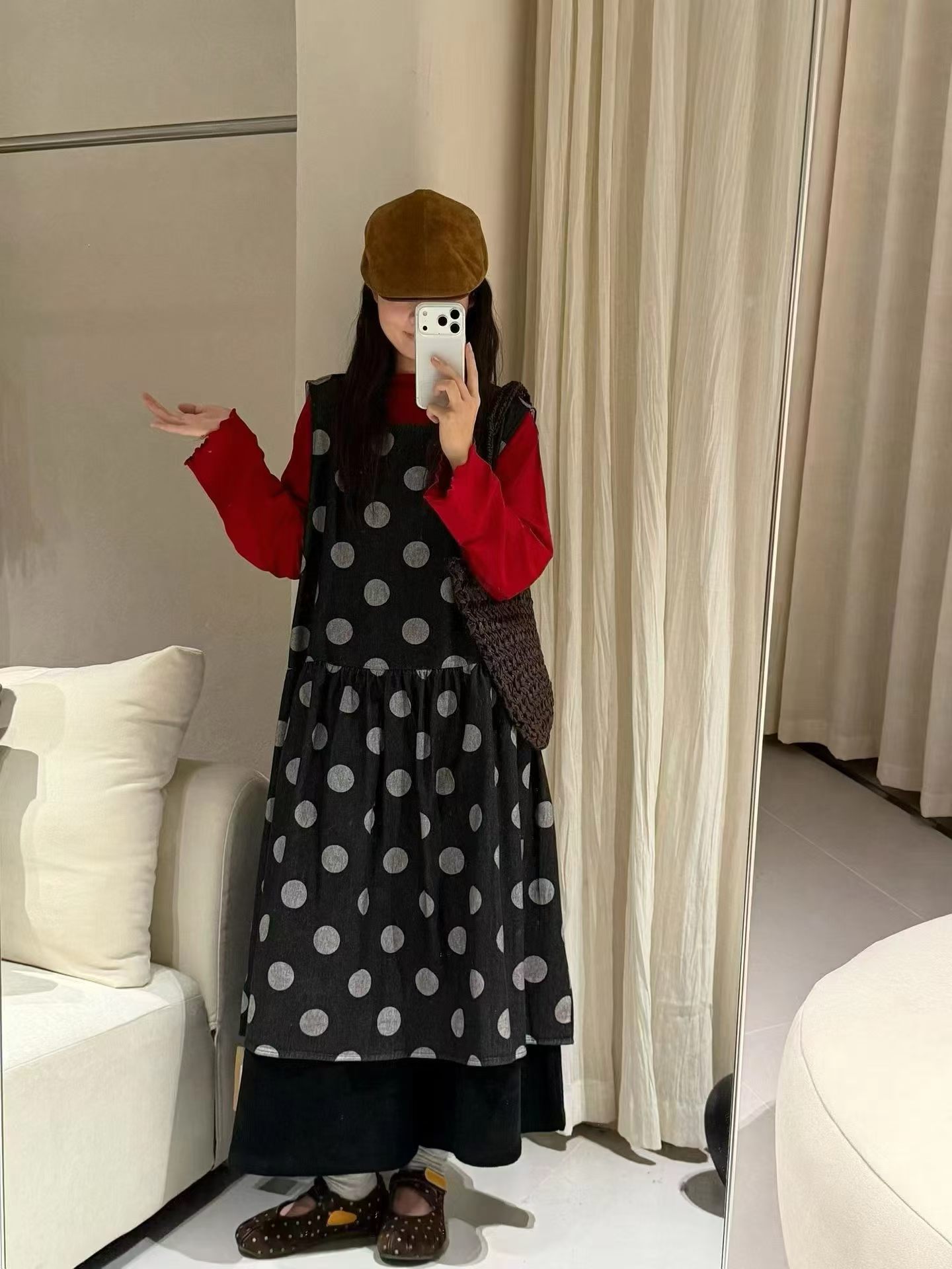 2026秋季新款日系文艺复古宽松显瘦百搭休闲波点马甲裙女