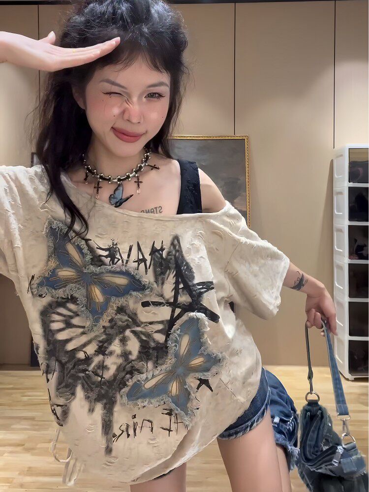 여성을위한 미국 복고풍 나비 반팔 티셔츠 여름 새로운 대형 지방 MM 느슨한 슬리밍 불규칙한 티셔츠 탑
