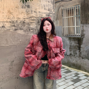 大码胖妹妹潮牌拼皮翻领小香风外套女秋冬粉色格子休闲夹克上衣潮
