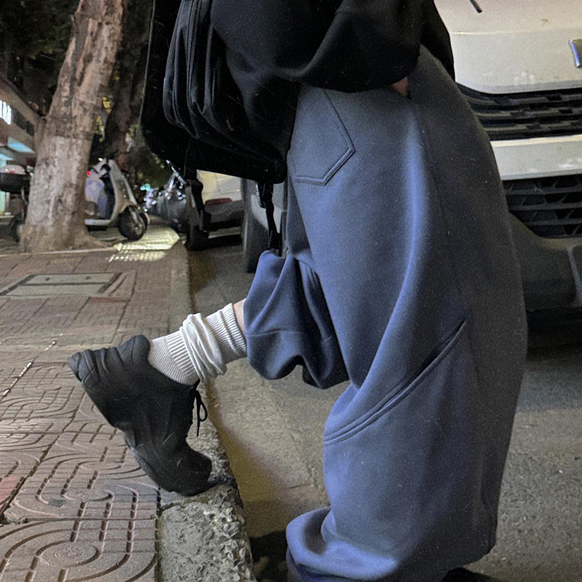 Aurocean 雾霾蓝加绒卫裤 500克重磅堆叠感弯刀解构保暖休闲裤