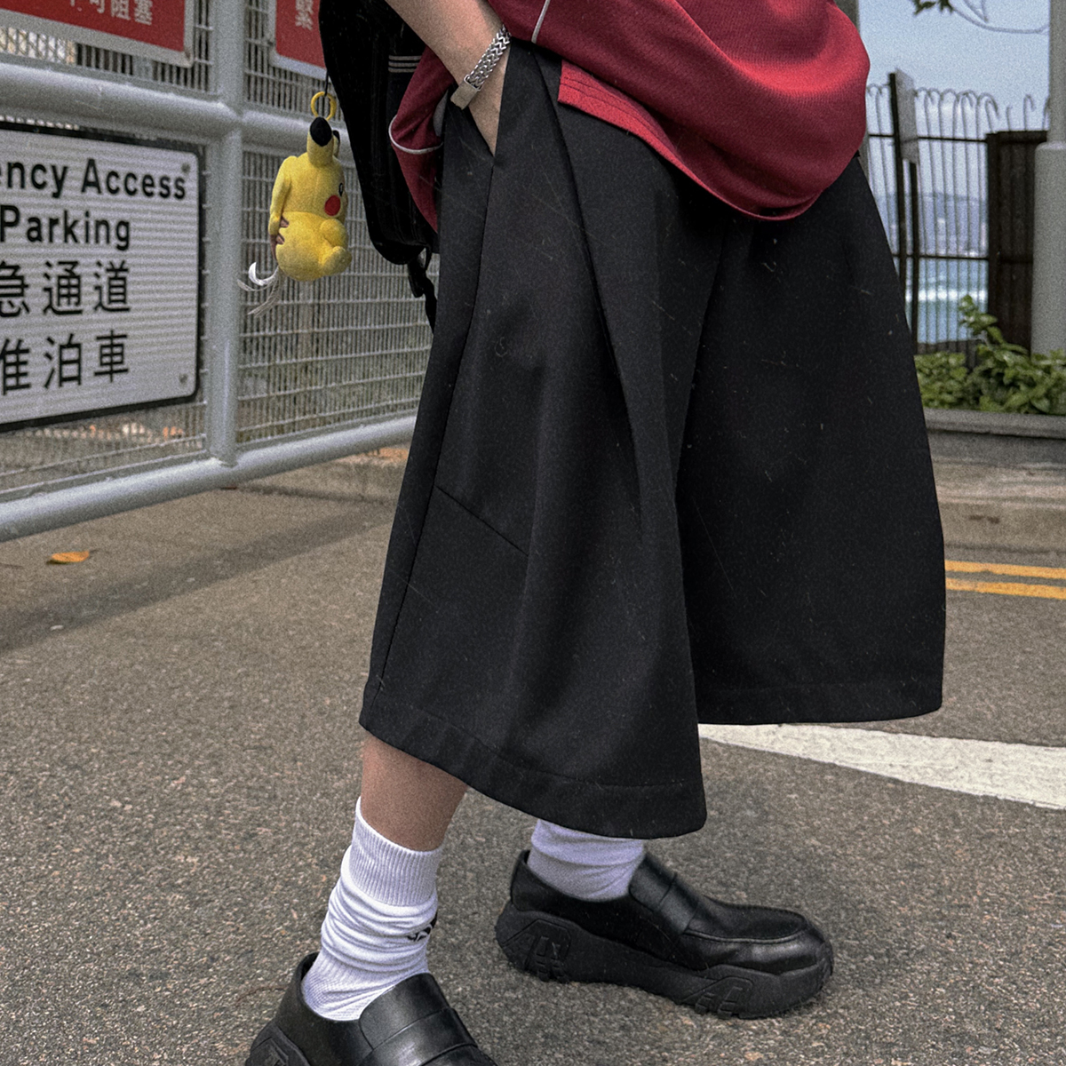 Aurocean 学院少年黑色西装短裤 大收褶廓形弯刀宽松大版休闲裤