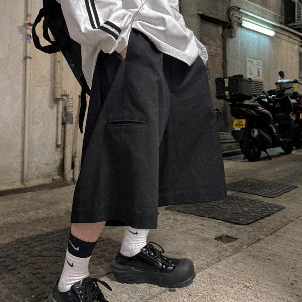 Aurocean 复古学院中裤 日系少年感收腰廓形纯棉简约大版黑色短裤