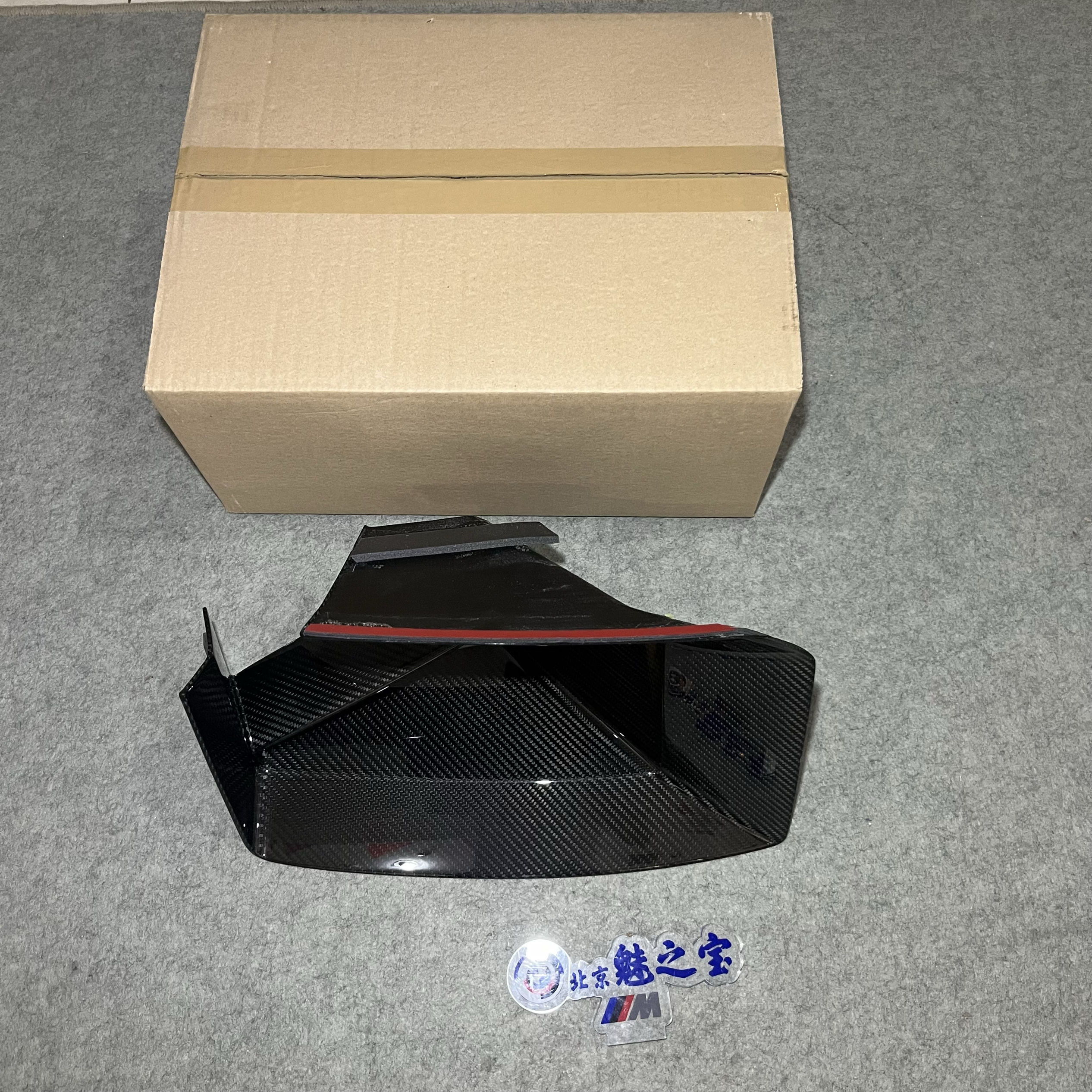 宝马新款M2原厂MP碳纤维出风口