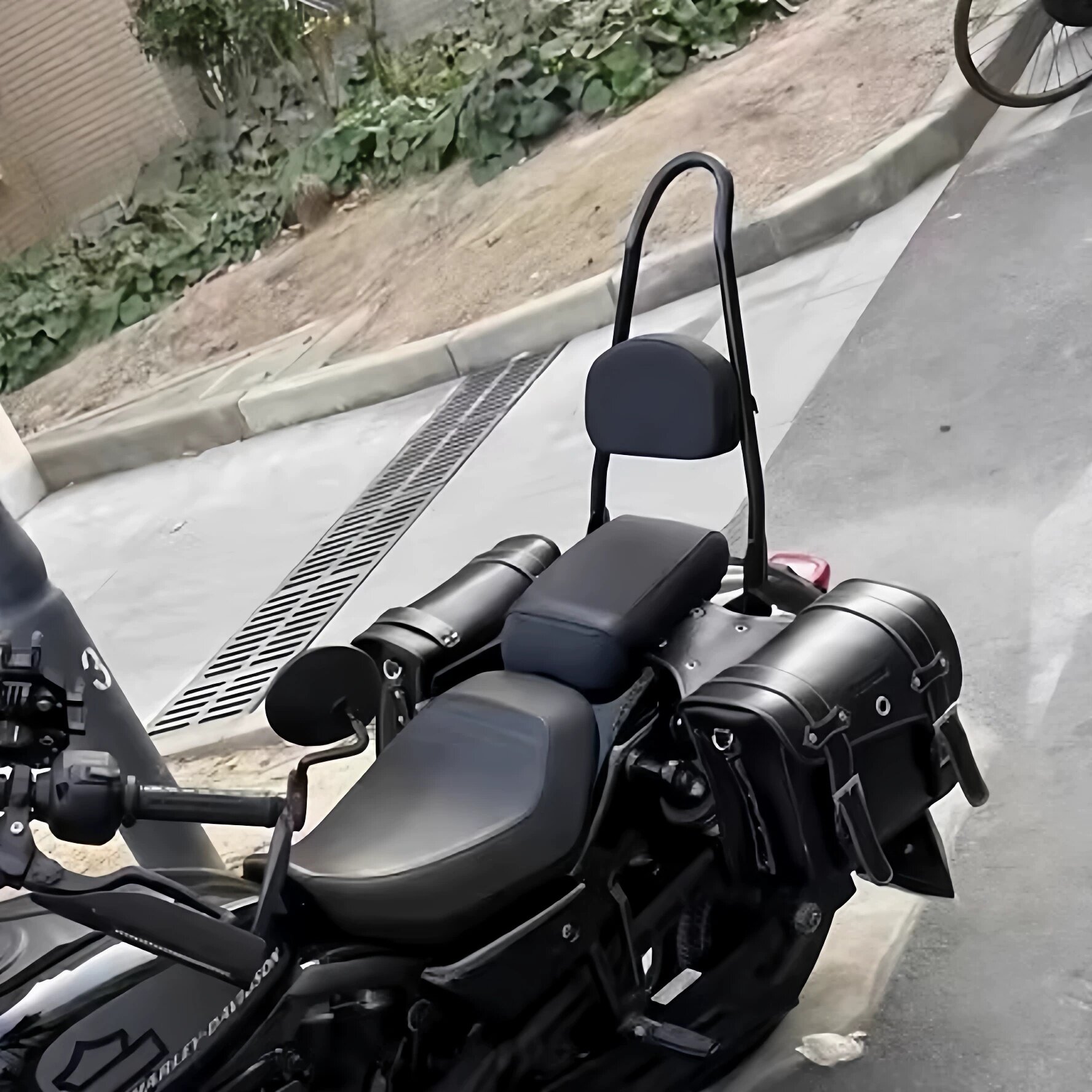 适用于哈雷夜行者975改装乘客后靠背 Nightster 975s尖弓靠背靠弓