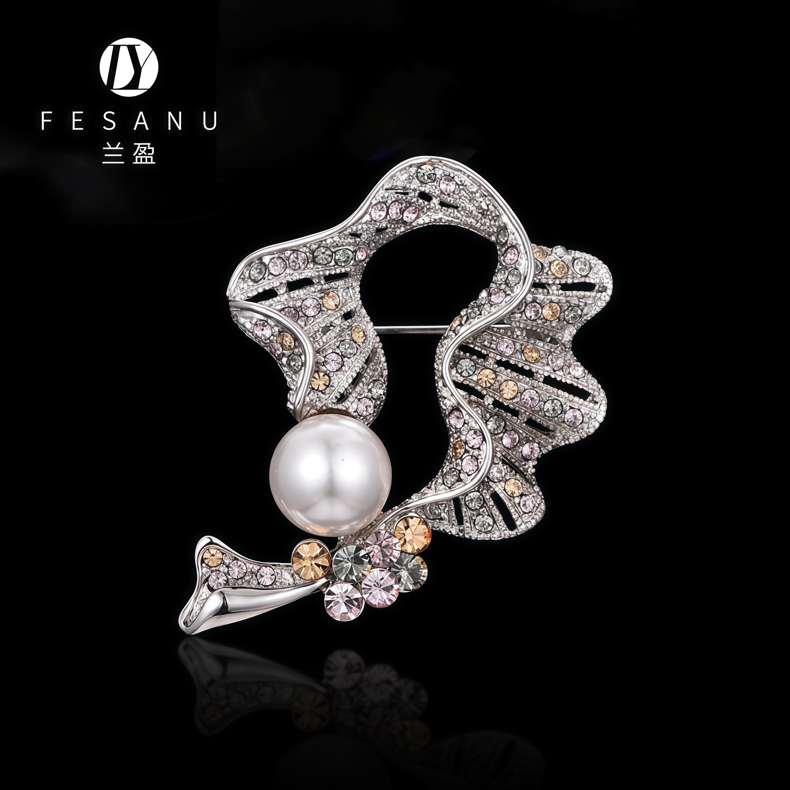 兰盈奥地利水晶胸针轻奢小众