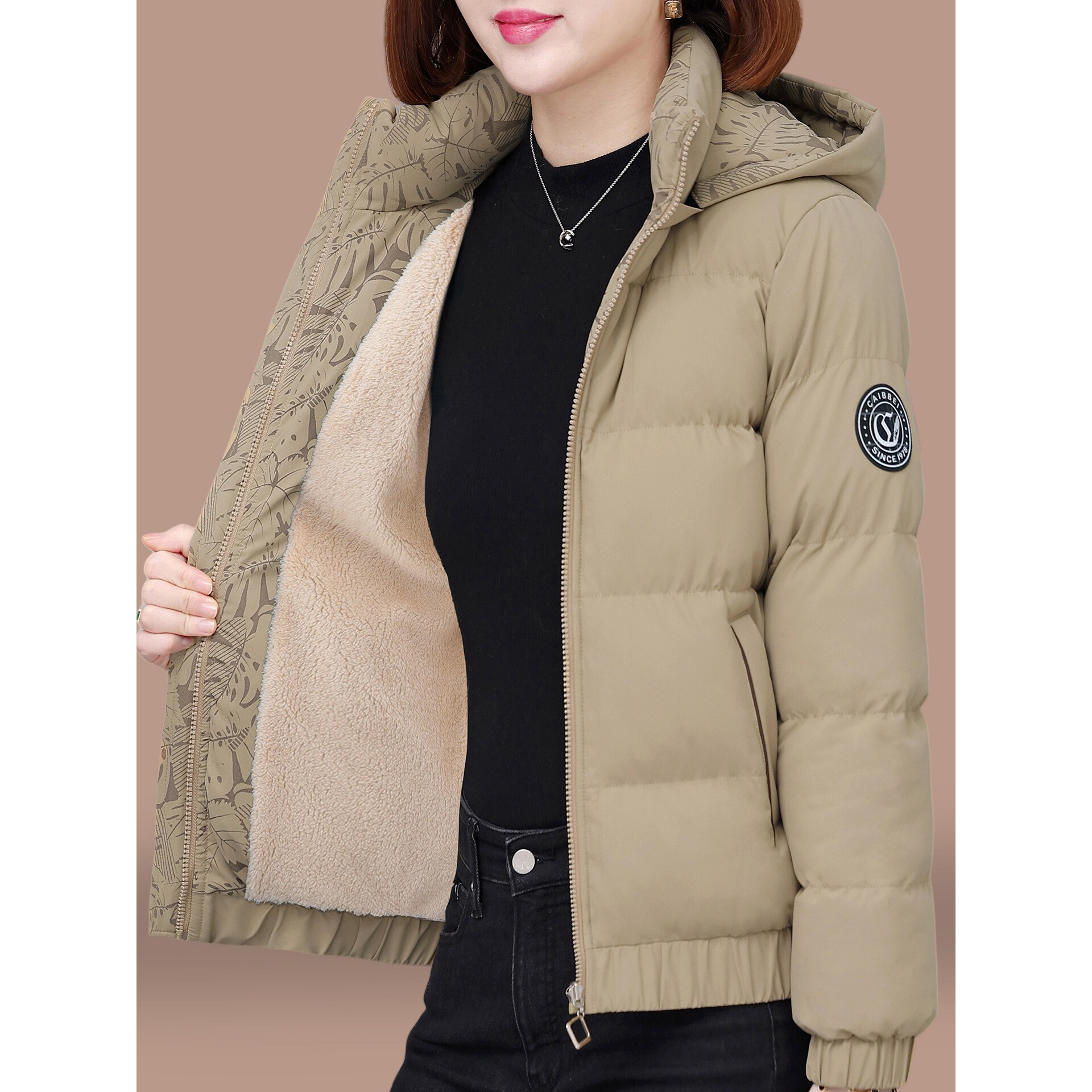 撤柜短款棉袄女款新款冬季加绒加厚棉衣中年妈妈连帽女士羽绒棉服