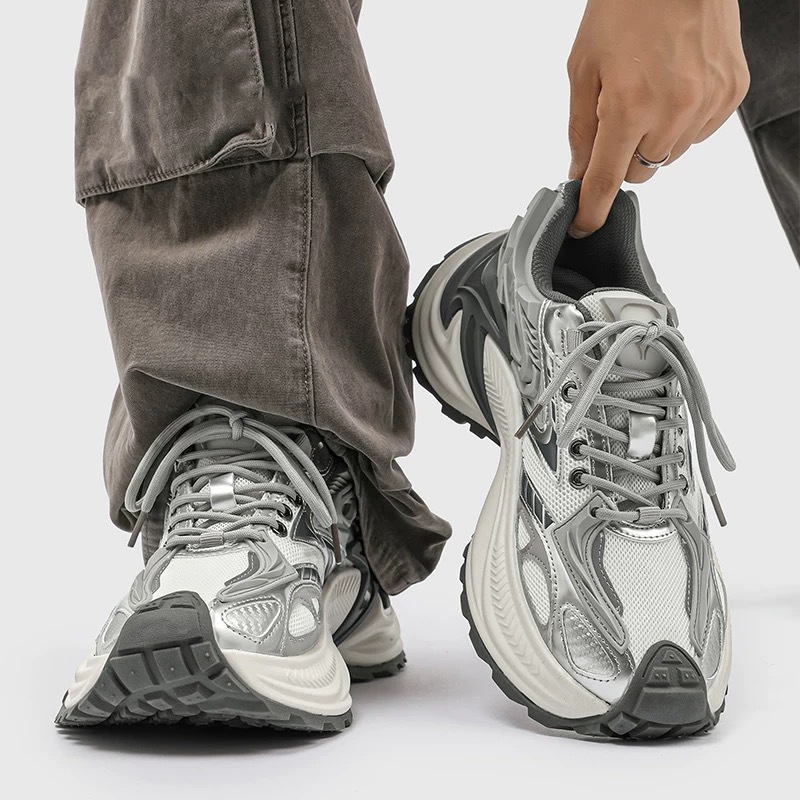 进口新品男鞋秋冬新款网面透气复古休闲运动鞋青少年响尾蛇慢跑老