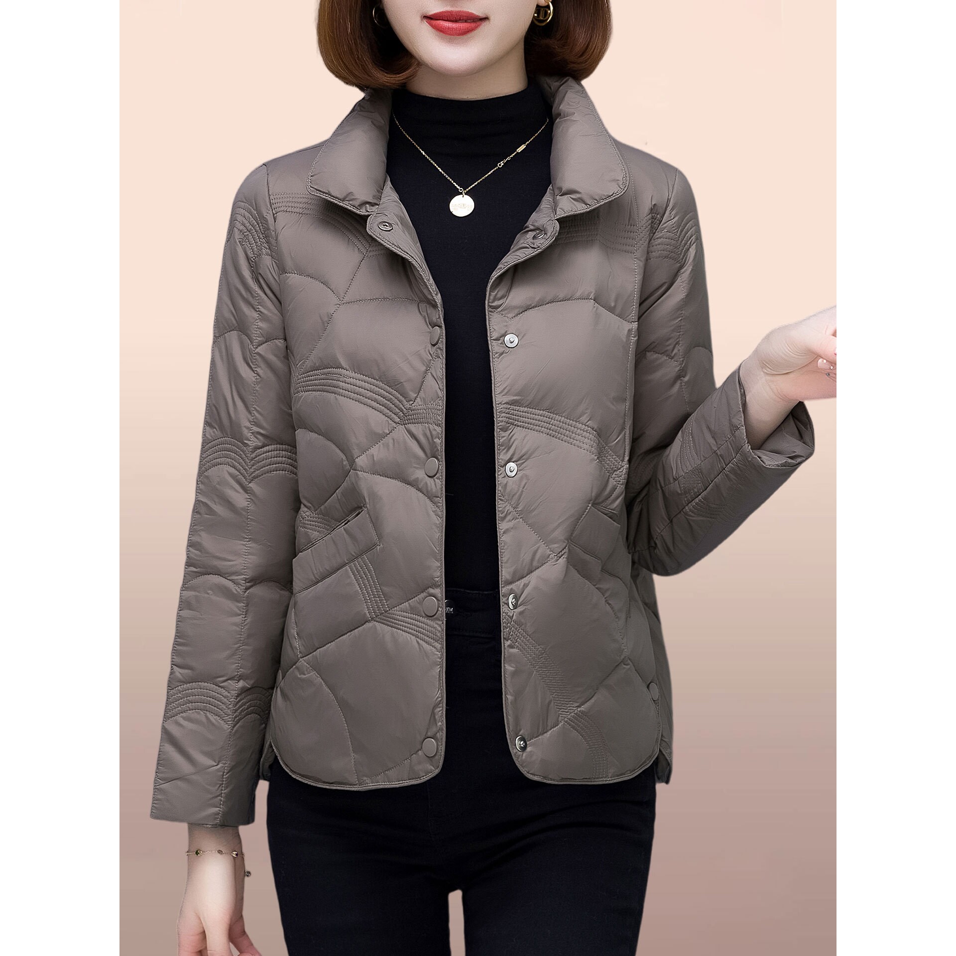 撤柜高品质白鸭绒羽绒服女短款新款冬季爆款时尚妈妈轻薄保暖外套