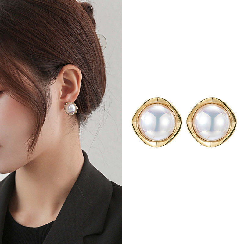日本日韩仿珍珠耳钉年新款潮气质大气耳扣夏款小巧时尚耳饰女
