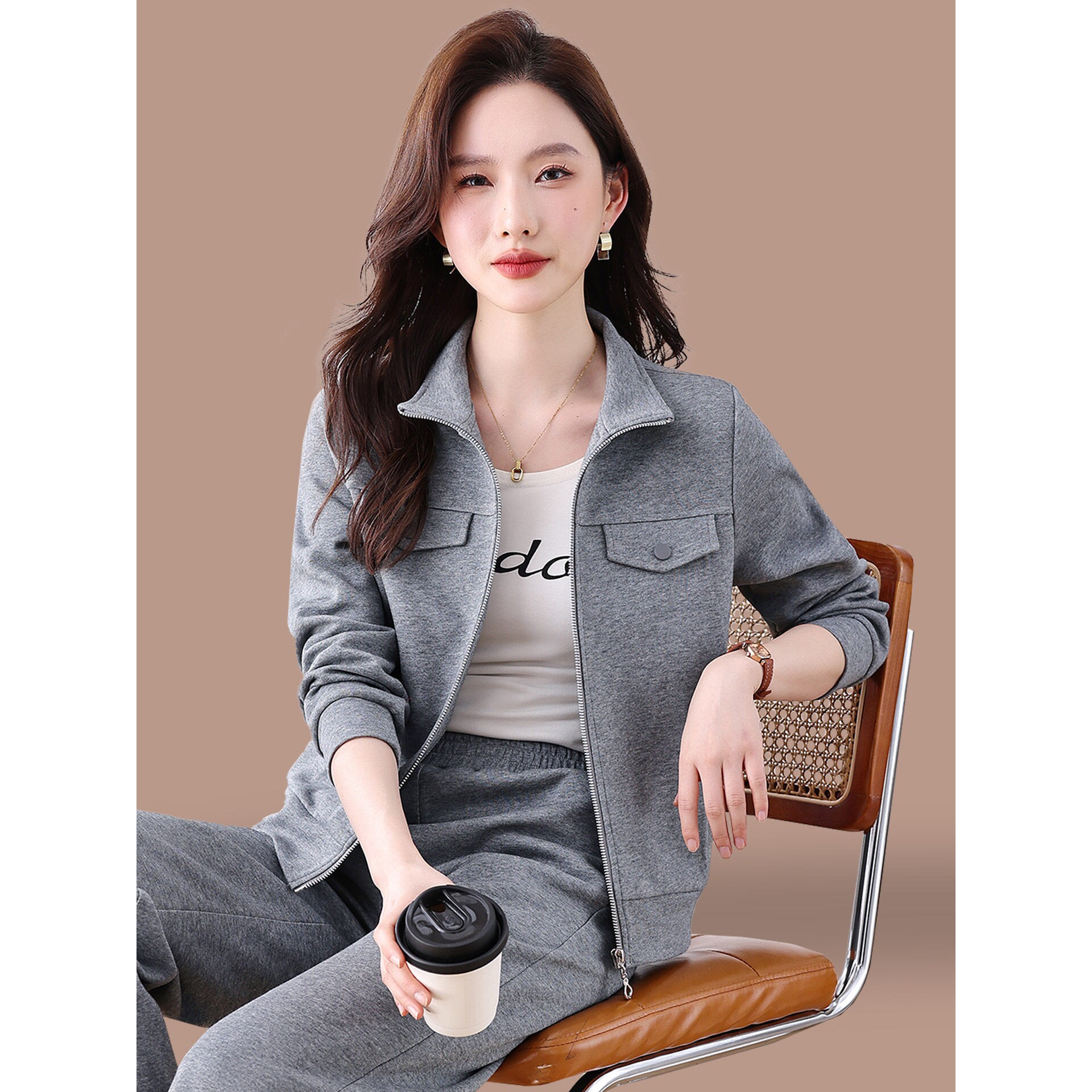 撤柜灰色卫衣外套女新款春秋小个子时尚洋气减龄休闲百搭立领上衣