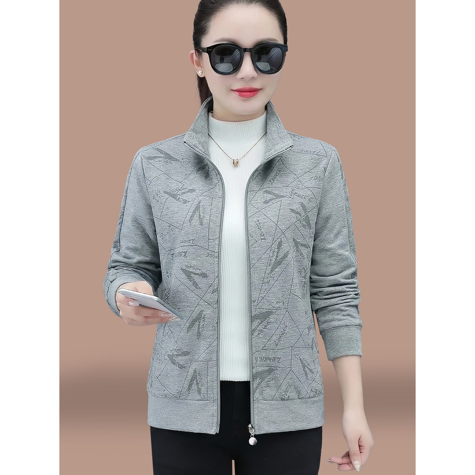 撤柜卫衣外套女春秋新款妈妈装春装时尚印花立领夹克休闲短款上衣