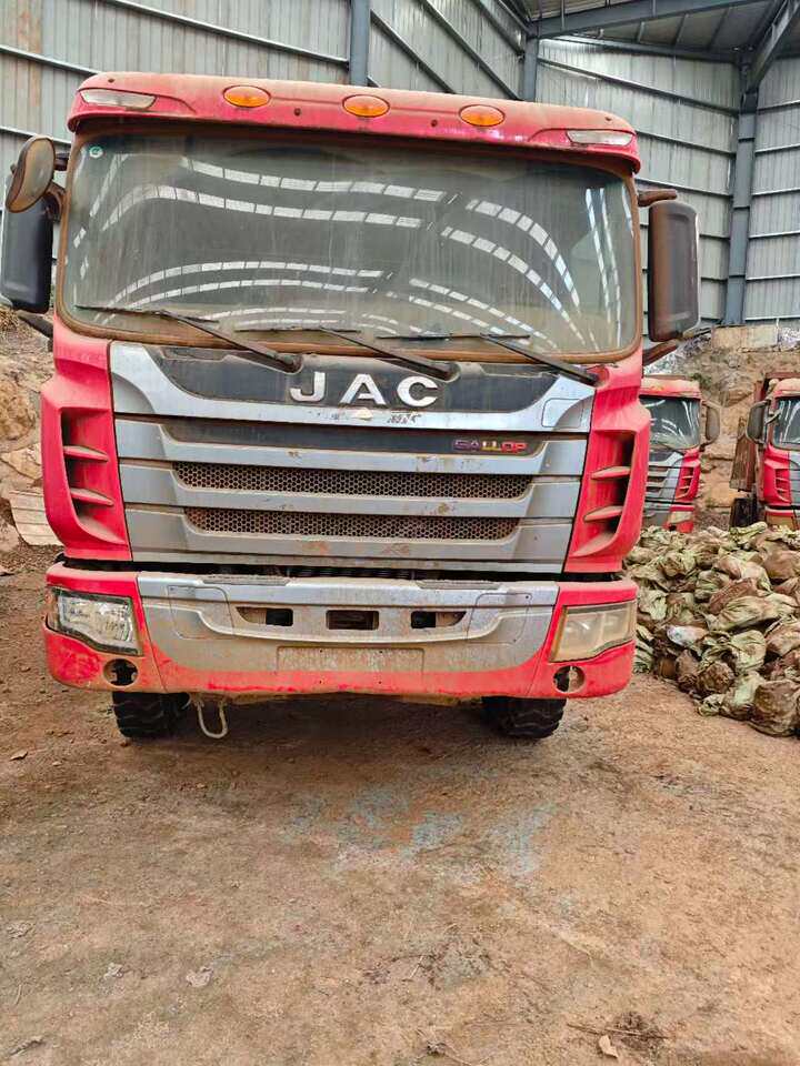 4月20日铜陵市江淮牌重型卡车一辆(无牌照)网络拍卖公告