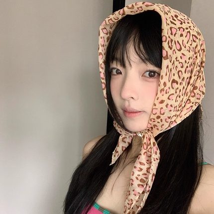 日系涩谷辣妹风豹纹轻薄方巾女夏复古街头拍照氛围感纱巾防晒围巾