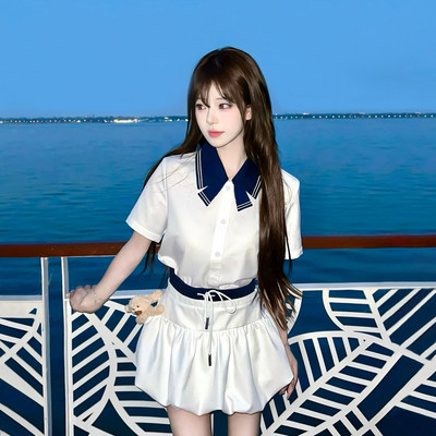 海军风短衬衫套装女2026
