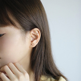 【小器饰品】迷你baby珍珠耳钉四爪镀金天然淡水珍珠通勤时髦百搭