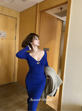 SECRET DINDI克莱因羊绒混纺澳毛针织不扎肉v领气质收腰连衣裙女