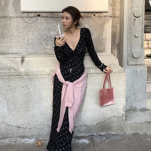 SECRET DINDI 繁星点点 碎花蝴蝶结连衣裙女秋季复古v领高腰长裙