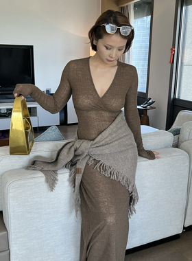 SECRET DINDI燕麦塔塔亚麻织感咖色v领长袖连衣裙百搭休闲裙子女