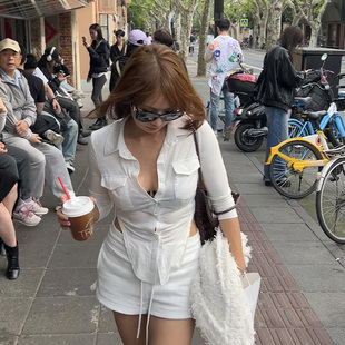 设计修身 新品 气质弹力不规则显瘦单排扣开衫 中袖 DINDI 衬衫 夏季