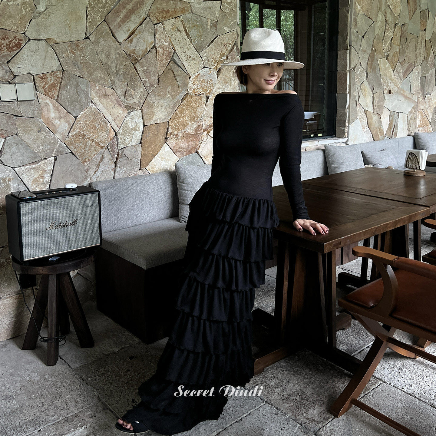 SECRET DINDI黑森林磨毛蛋糕连衣裙秋冬休闲风修身通情百搭裙子女