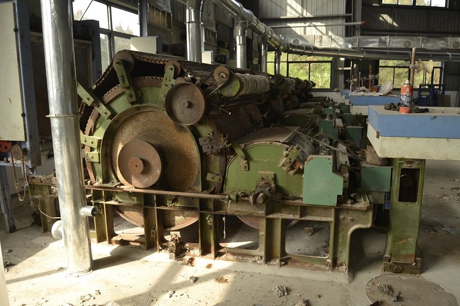 2月5日铜陵某公司名下转杯纺纱机等机器设备网络拍卖公告