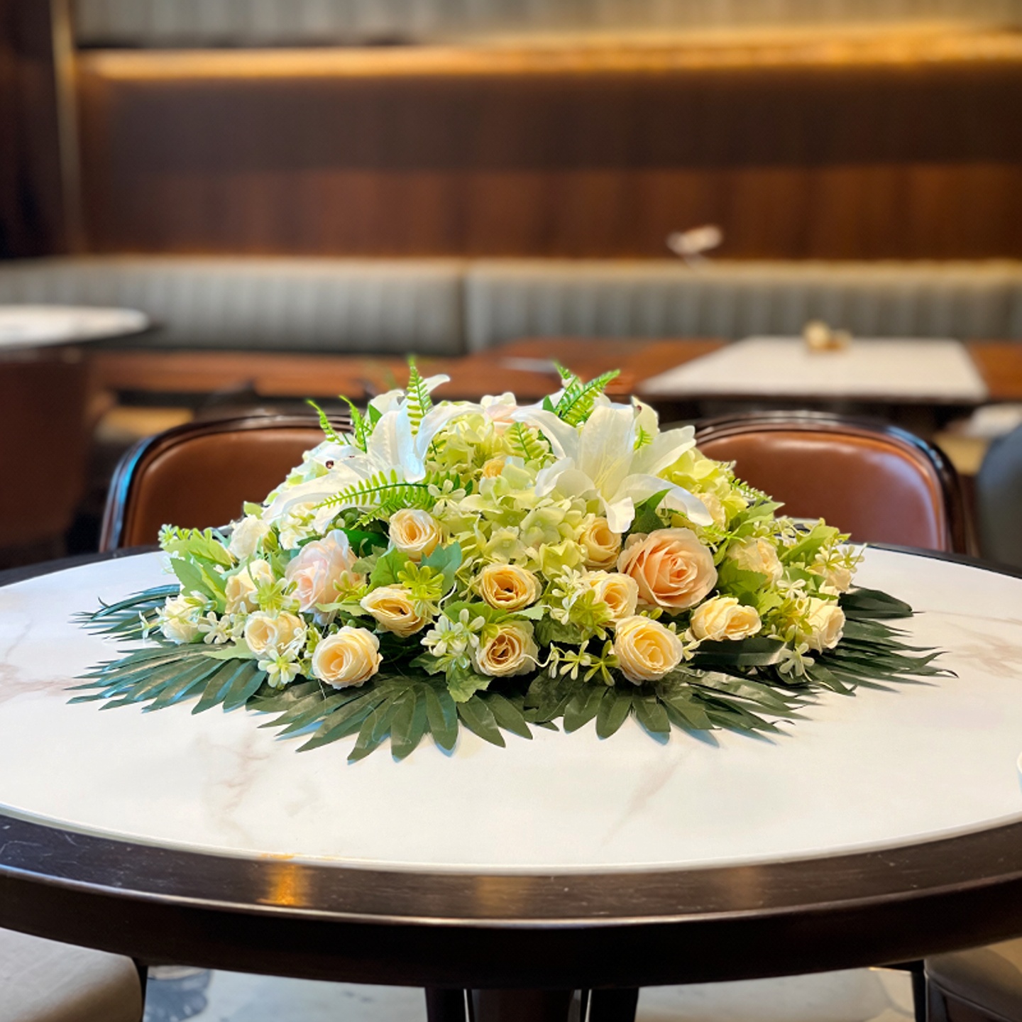 酒店圆桌中间摆花仿真花装饰花假花绢花饭店餐桌转盘桌面摆设花艺