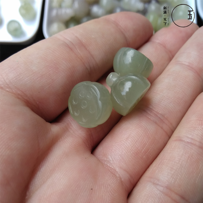 天然和田青白玉青玉碧玉莲蓬背云小吊坠DIY手链项坠手工饰品配件