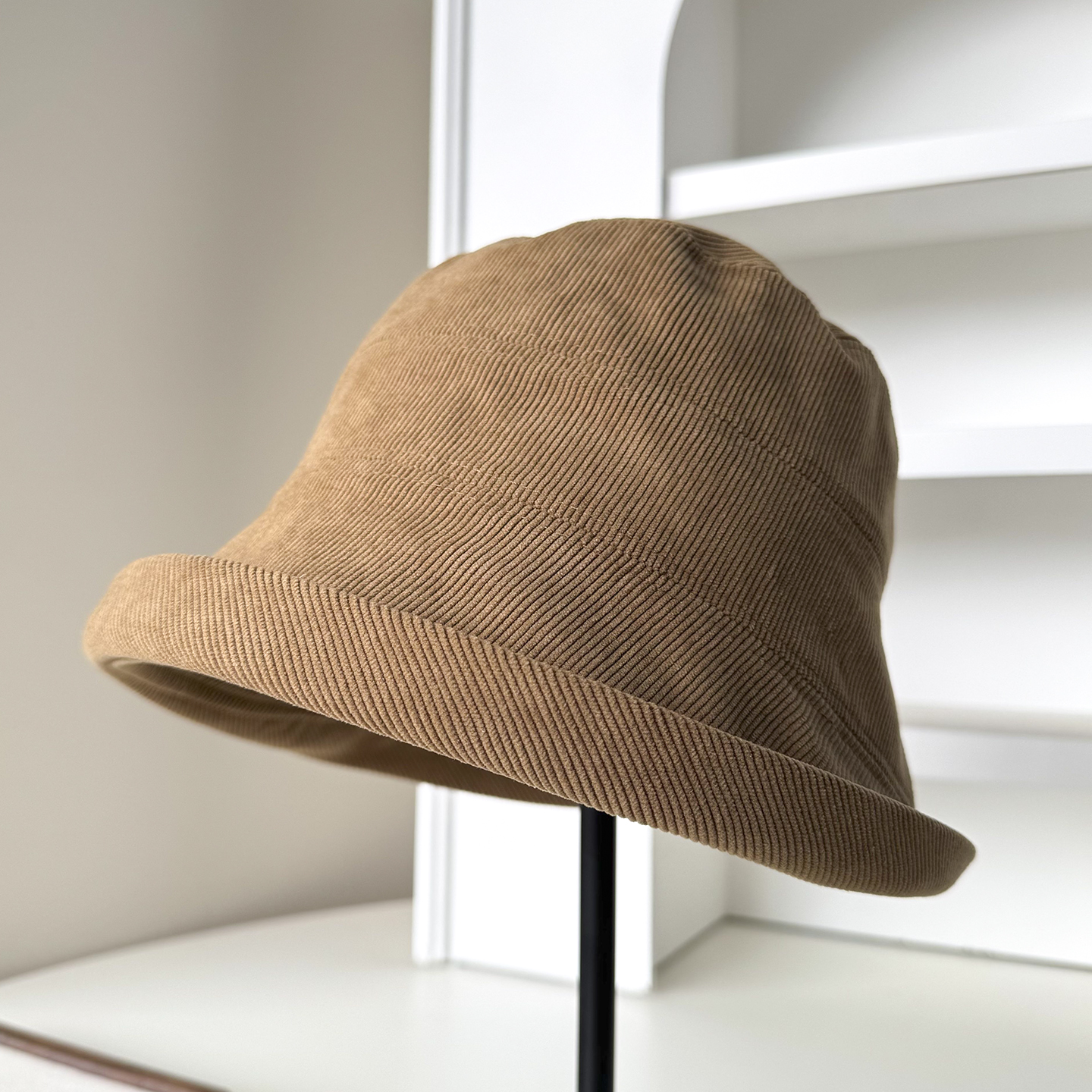 2025年秋冬新款日系复古灯芯绒渔夫帽保暖显脸小时尚护耳帽盆帽潮