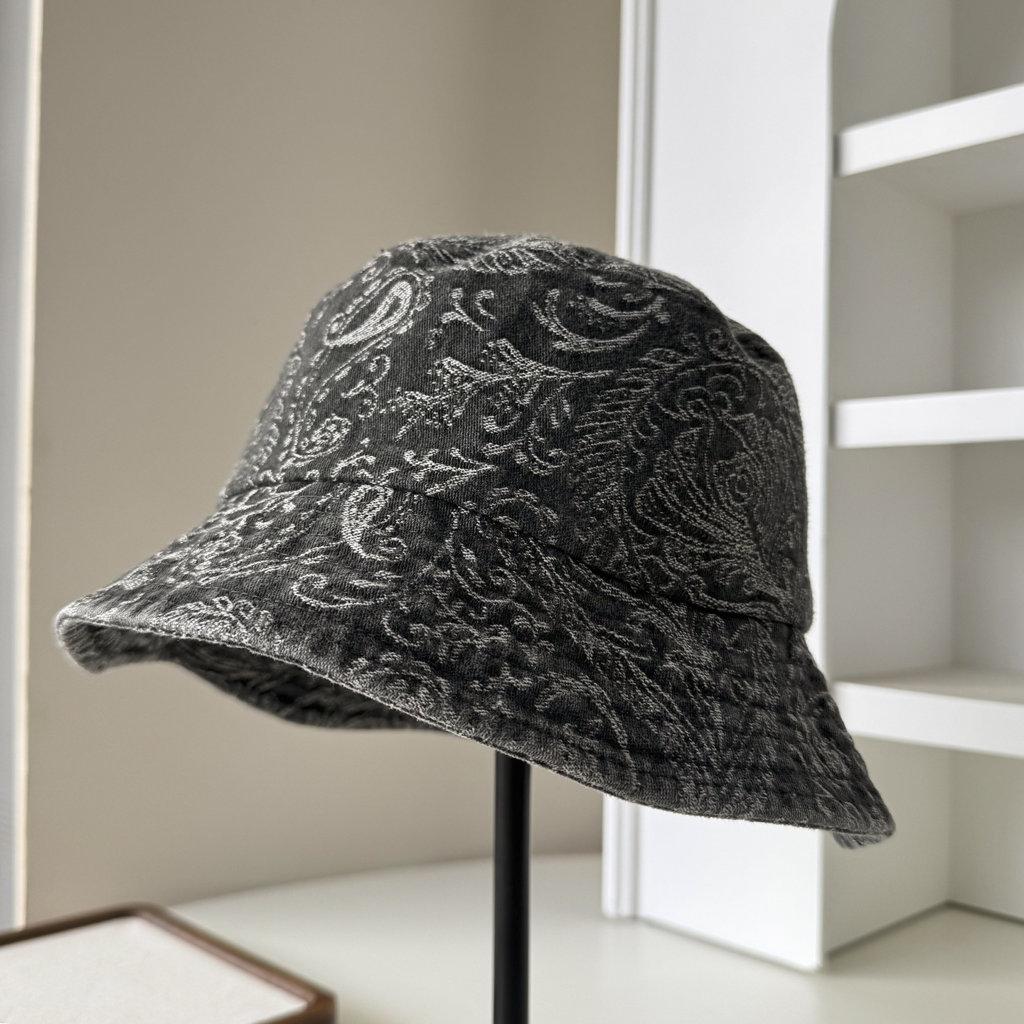 复古做旧腰果花渔夫帽女