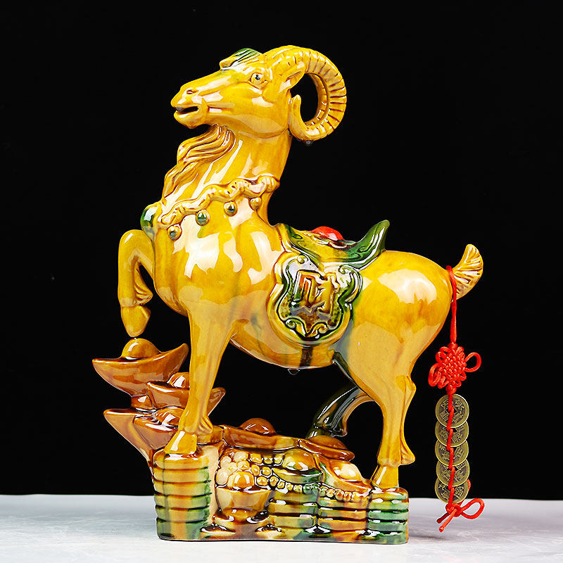 正品陶瓷三羊开泰生肖羊黄羊摆件家居客厅电视柜简约现代工艺品